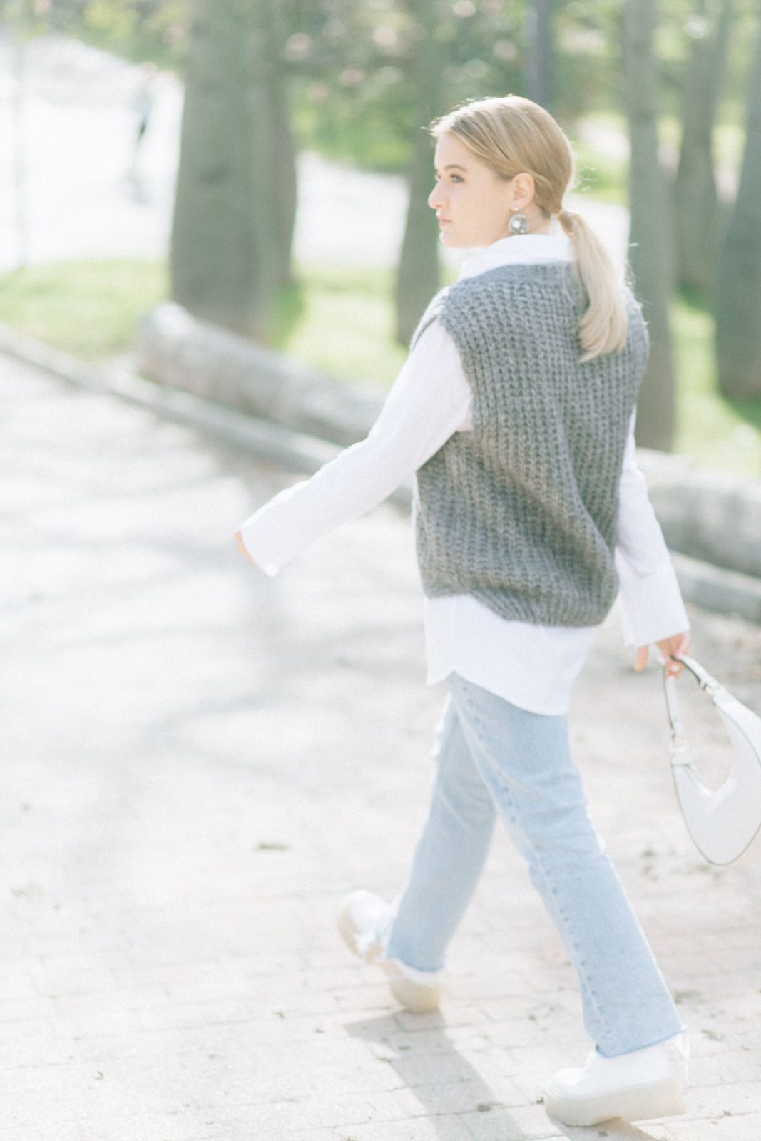 世界の街角女性 10(Photo: Nataliya Vaitkevich / Pexels)